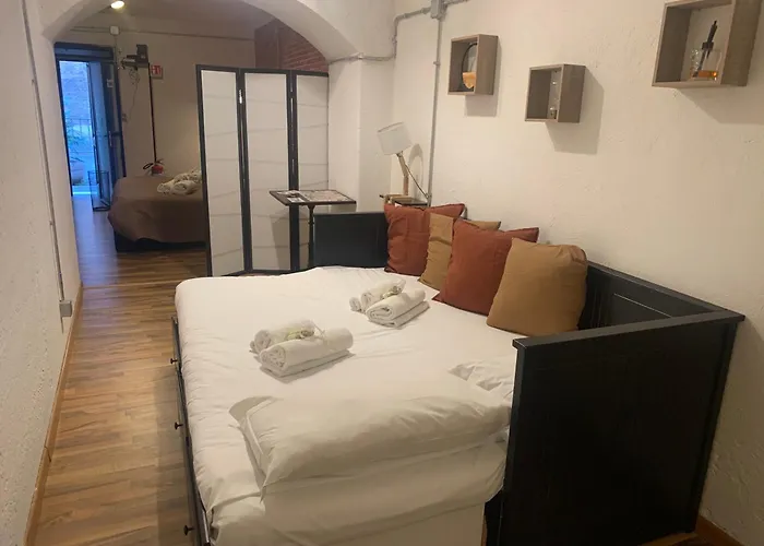 Domus Monti * Рим